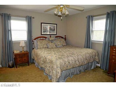 2411 Kivett Dr, Greensboro, NC 27406 - photo 7