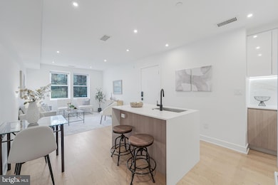 4017 Davis Place NW unit 6, Washington, DC 20007 - photo 2