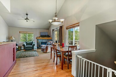 1904 Crazy Horse Cir-003-002-Dining Room