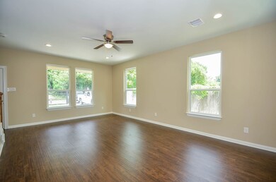 6016 Beall St, Houston, TX 77091 - photo 5