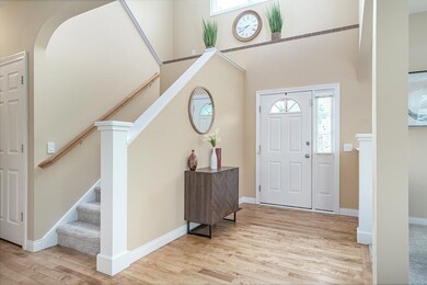 2670 Avalon Woods Ct, Portage, MI 49024 - photo 2