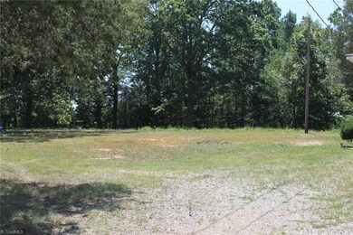 312 Nixon Rd, Statesville, NC 28625 - photo 5