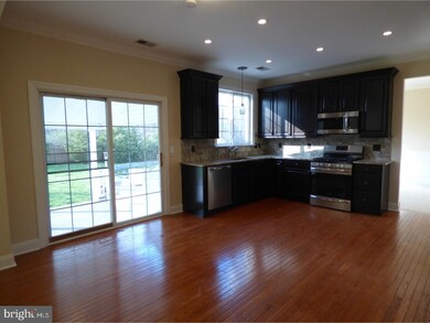151 Landing Dr, Woodbury, NJ 08096 - photo 2