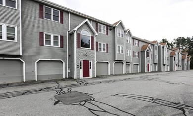 74 Tennis Plaza Rd unit 40, Dracut, MA 01826 - photo 3