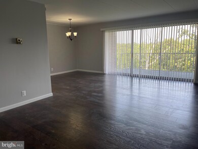 6011 Emerson St unit 609, Bladensburg, MD 20710 - photo 2
