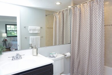 84 Renwick Rd unit B, Wakefield, MA 01880 - photo 6