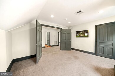 119 S Broad St unit 5, Kennett Square, PA 19348 - photo 3