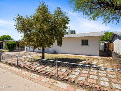 2834 E Michael Dr-1