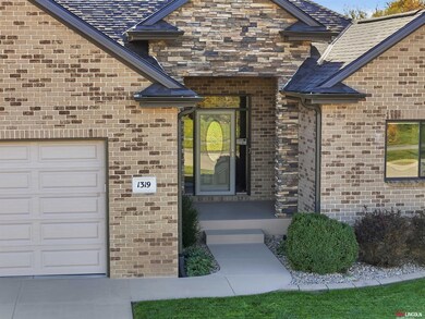 1319 W Cademon Cir, Lincoln, NE 68523 - photo 5