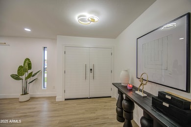 919 W Port Royale Ln, Phoenix, AZ 85023 - photo 6