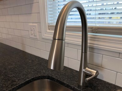 52 Biddle St unit 1, Springfield, MA 01129 - photo 4