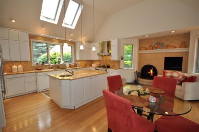 1422 Little Sunapee Rd, New London, NH 03257 - photo 5