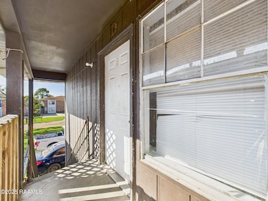 109 Meudon St unit D, Duson, LA 70529 - photo 2