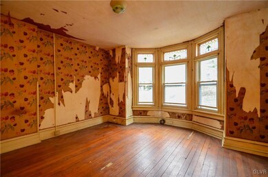 1650 Mineral Spring Rd, Reading, PA 19602 - photo 7