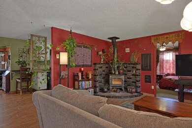 912 SE Morton Ct-12