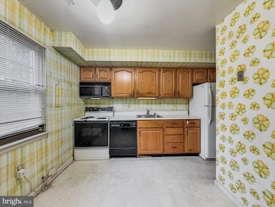 13 Cornbury Ct, Owings Mills, MD 21117 - photo 3