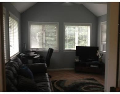 105 Clearwater Cir, Ludlow, MA 01056 - photo 5