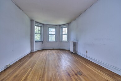 386 Riverway unit 4, Boston, MA 02115 - photo 4