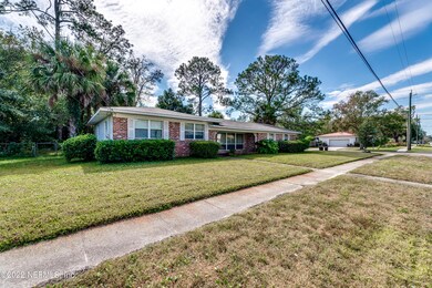 6122 Harlow Blvd, Jacksonville, FL 32210 - photo 5