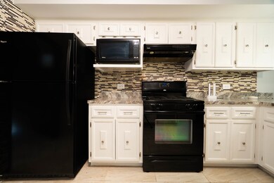 17258 William St, Lansing, IL 60438 - photo 5