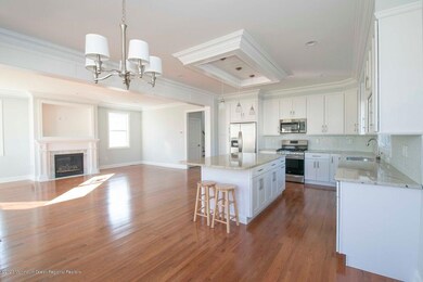 Family room Kitchen