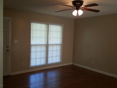 502 Lakewood Dr, Jacksonville, NC 28546 - photo 4