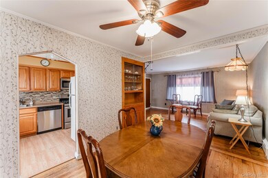 1140 Braxton St, Uniondale, NY 11553 - photo 7