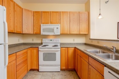 370 Farrell St unit 301, South Burlington, VT 05403 - photo 7