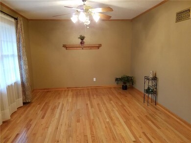 808 NW 12th St, Blue Springs, MO 64015 - photo 3