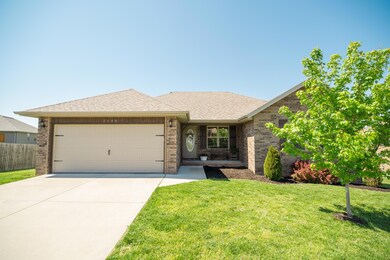 1104 E Fieldstone Dr-2