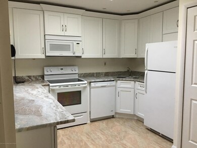 79 Lexington Ct, Red Bank, NJ 07701 - photo 2