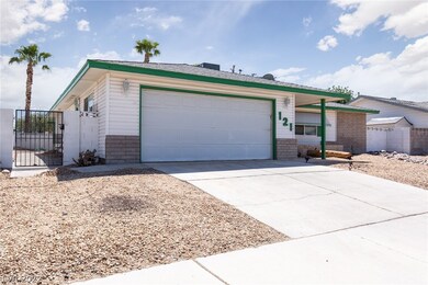 2 CAR GARAGE