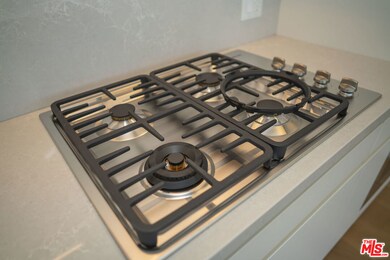 Metropolis Los Angeles - Tower I unit 1002, Los Angeles, CA 90017 - photo 5