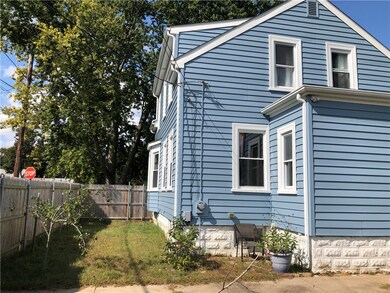 652 Oakland Beach Ave, Warwick, RI 02889 - photo 5