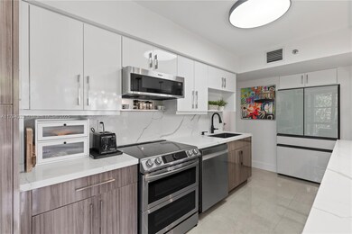 Towers 100 - 600 unit 306, Aventura, FL 33180 - photo 4