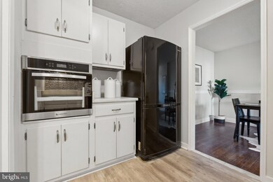 St. Paul at Chase Condominiums unit 609, Baltimore, MD 21202 - photo 5