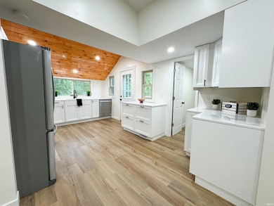 11484 Anderson Rd, Granger, IN 46530 - photo 7