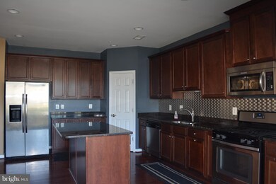 22912 Snow Leopard Dr, California, MD 20619 - photo 7