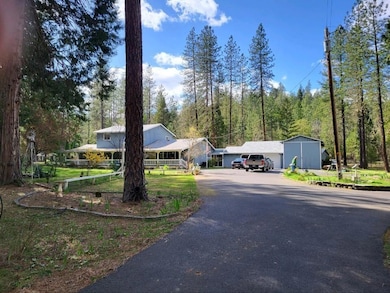 3485 Pleasant Creek Rd, Rogue River, OR 97537 - photo 2