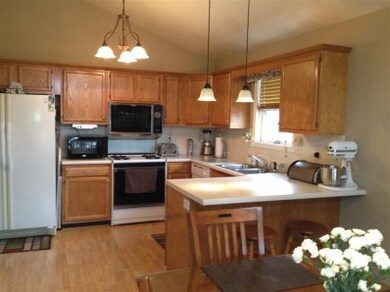 10195 Arizona St, Crown Point, IN 46307 - photo 4