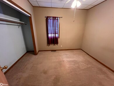 613 S Fillmore St, Osceola, IA 50213 - photo 7