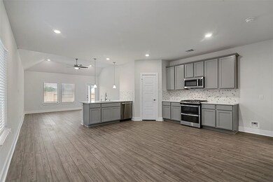 10635 Whitejacket, Conroe, TX 77385 - photo 2