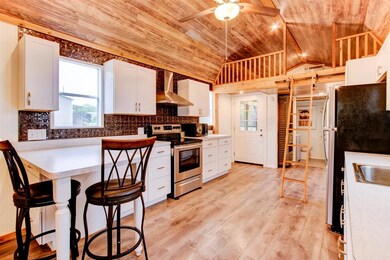 402 Lois Cir, Granbury, TX 76049 - photo 5