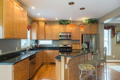 Kitchen 2.jpg