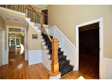 Entry/Foyer.