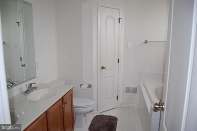 2353 Somerset Rd, Chambersburg, PA 17202 - photo 5