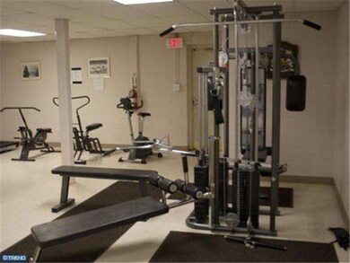 119 Shenandoah Dr, Sicklerville, NJ 08081 - photo 2