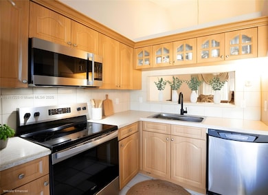 7131 Tam Oshanter Blvd, North Lauderdale, FL 33068 - photo 4