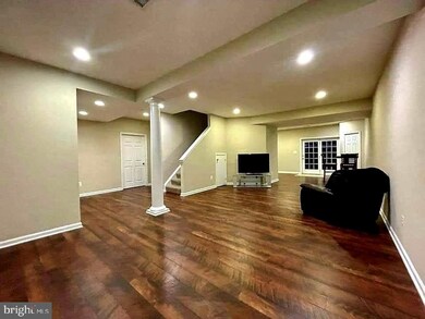 42468 Unicorn Dr, Chantilly, VA 20152 - photo 3