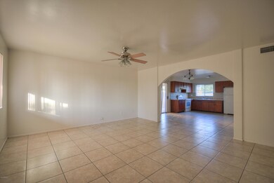 5727 W Wilshire Dr, Phoenix, AZ 85035 - photo 6